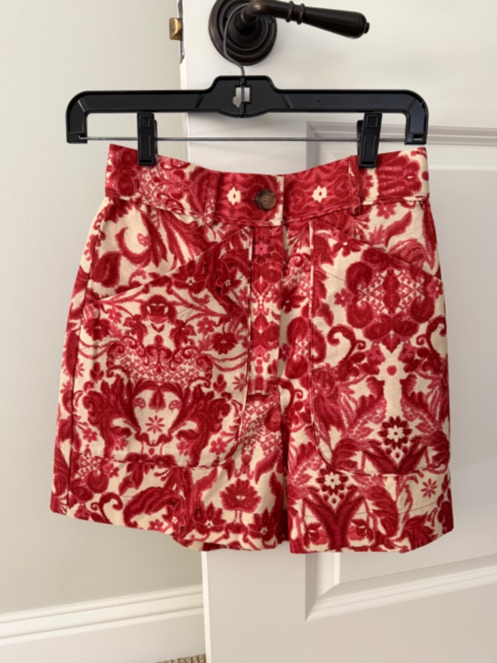 SEZANE Alberello Shorts! Size 34/2. Magda Print. Red & Cream Floral. - Picture 5 of 6